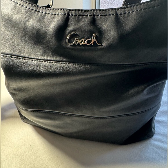 Coach Black Leather Duffle/Shoulder Hobo Bag Cursive Logo - Picture 3 of 8